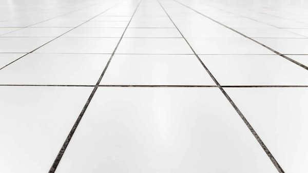 Incorporez une touche de luxe dans votre cuisine avec du carrelage en marbre